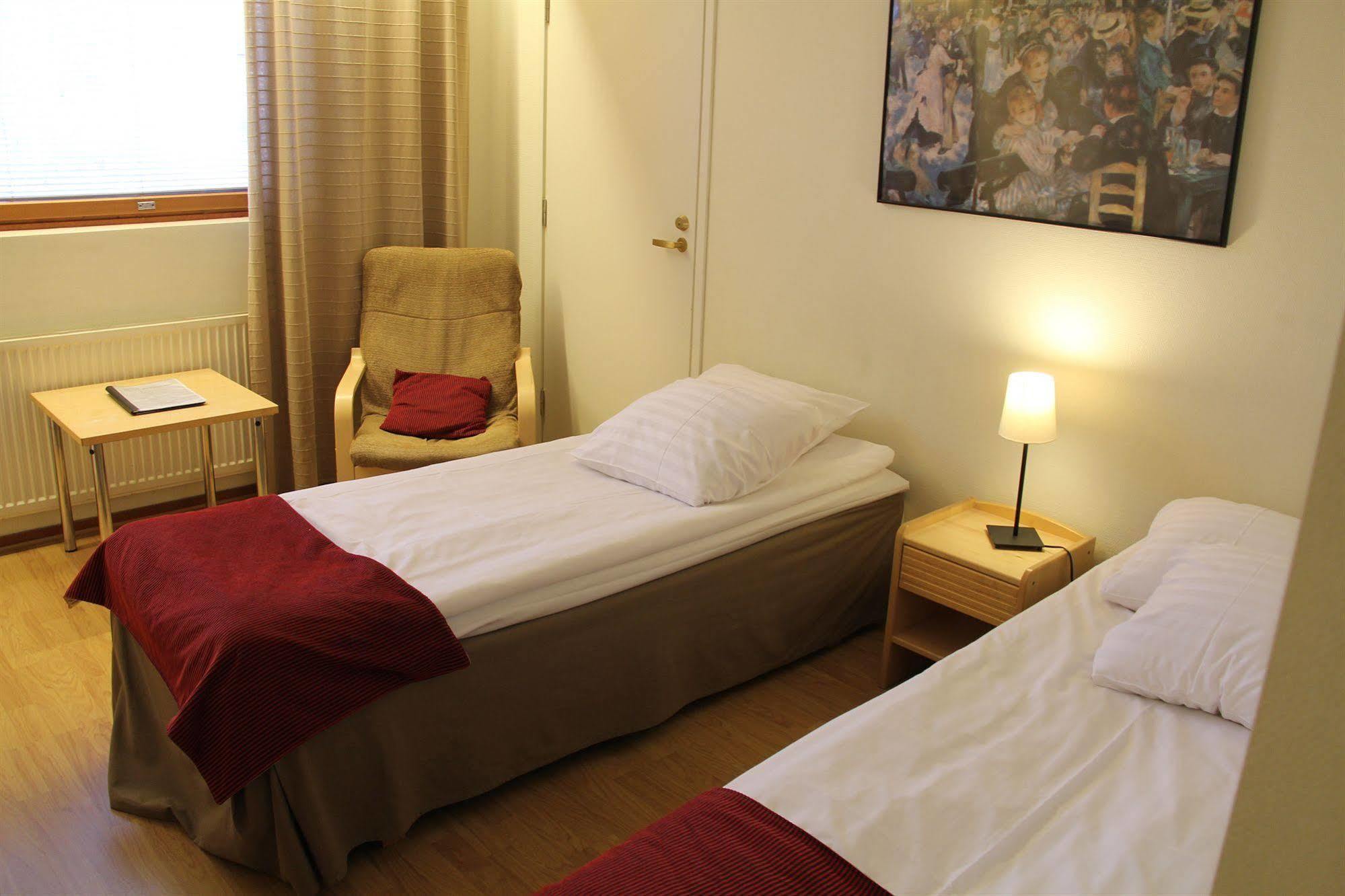 Hotel Hermica タンペレ エクステリア 写真